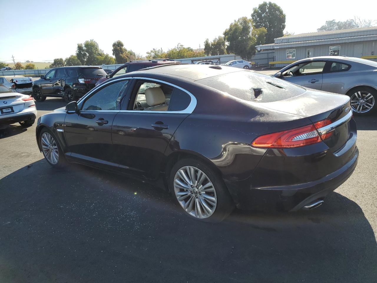 JAGUAR XF PORTFOLIO