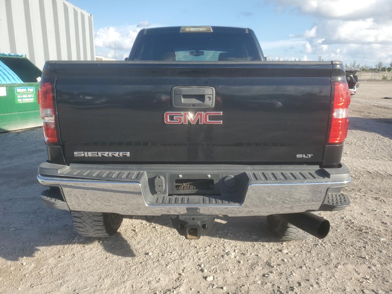 GMC SIERRA K2500 SLT