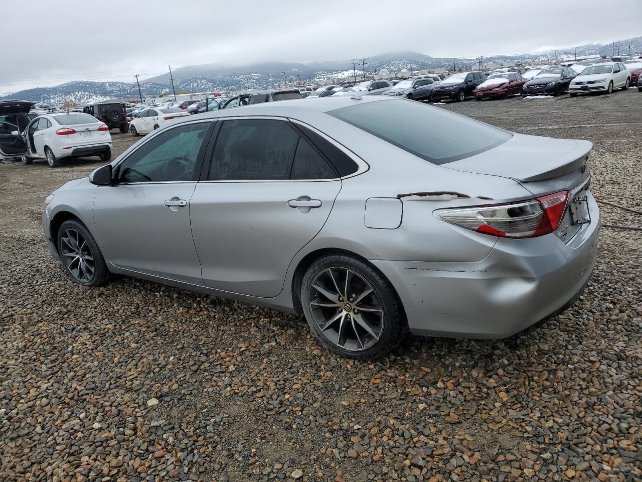 TOYOTA CAMRY LE