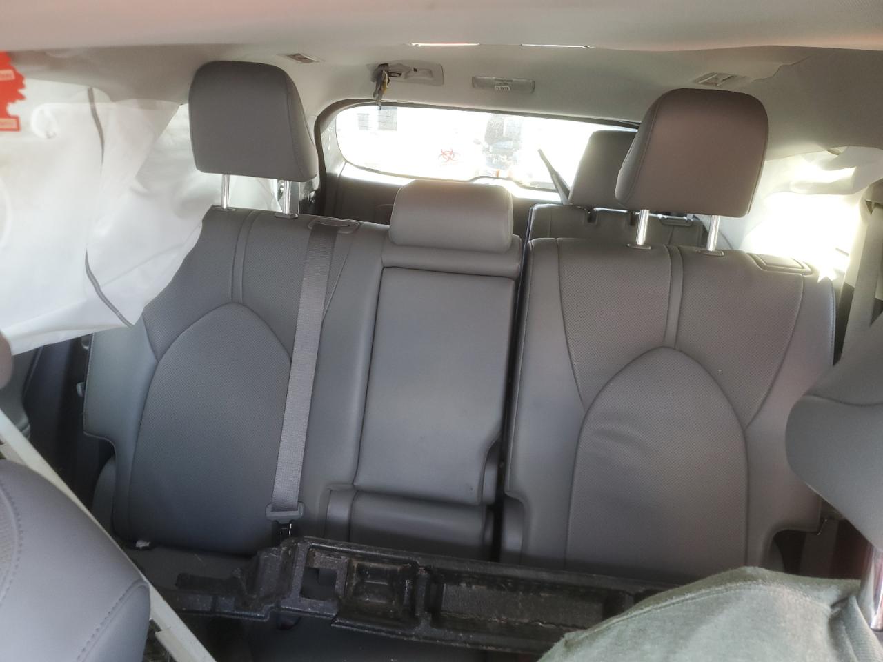 TOYOTA HIGHLANDER LIMITED