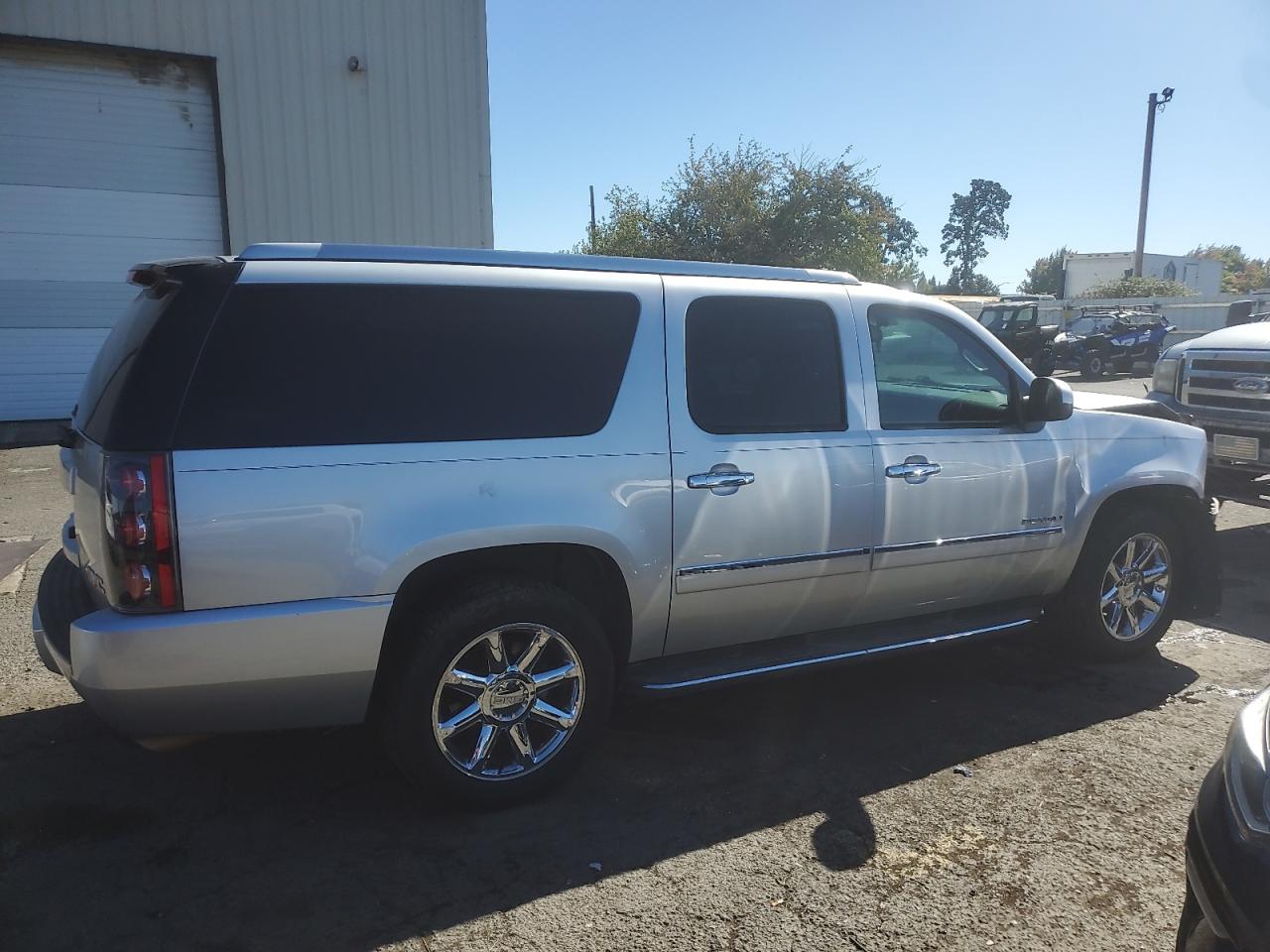 GMC YUKON DENALI