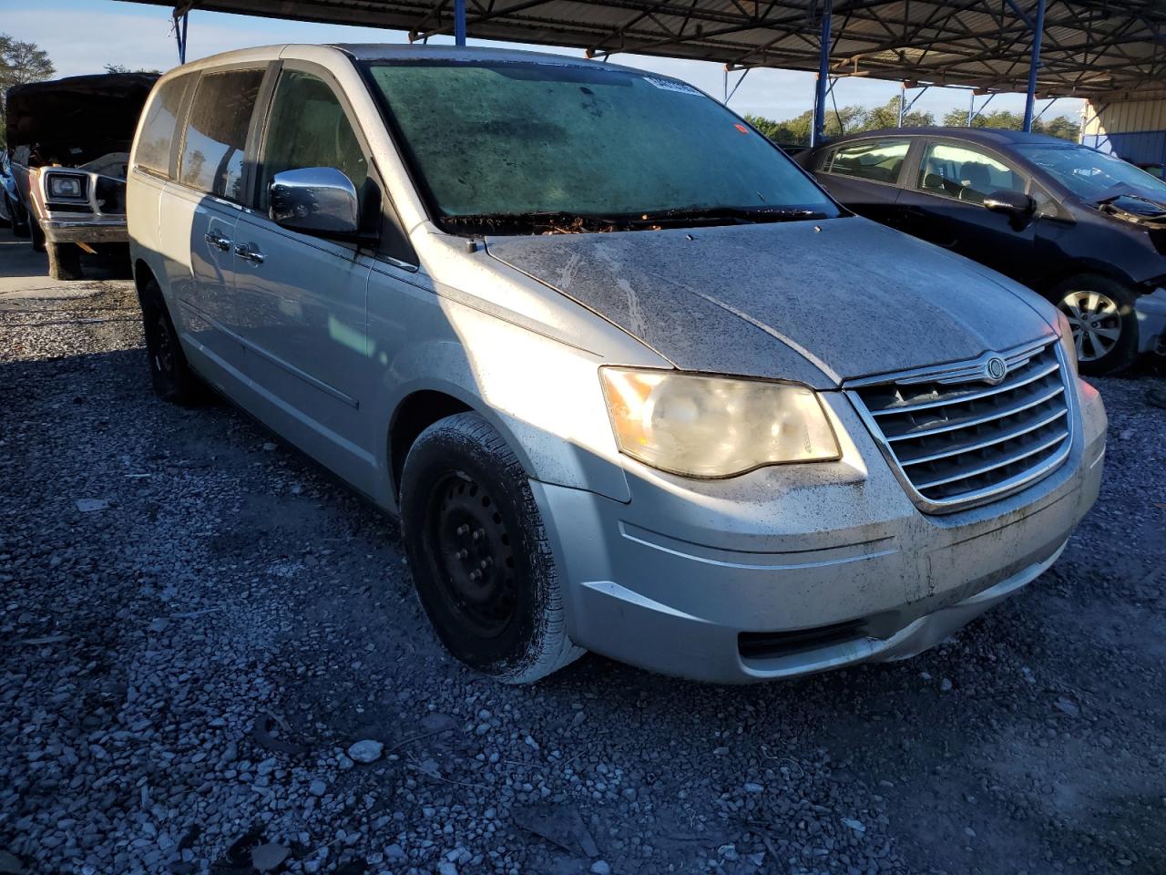 CHRYSLER TOWN & COUNTRY LX