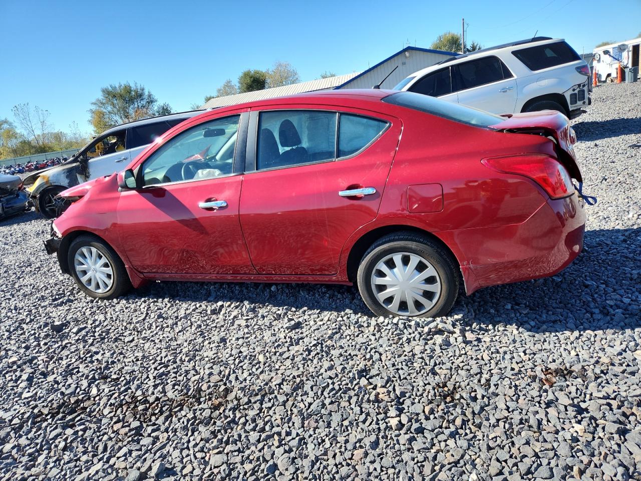 NISSAN VERSA S
