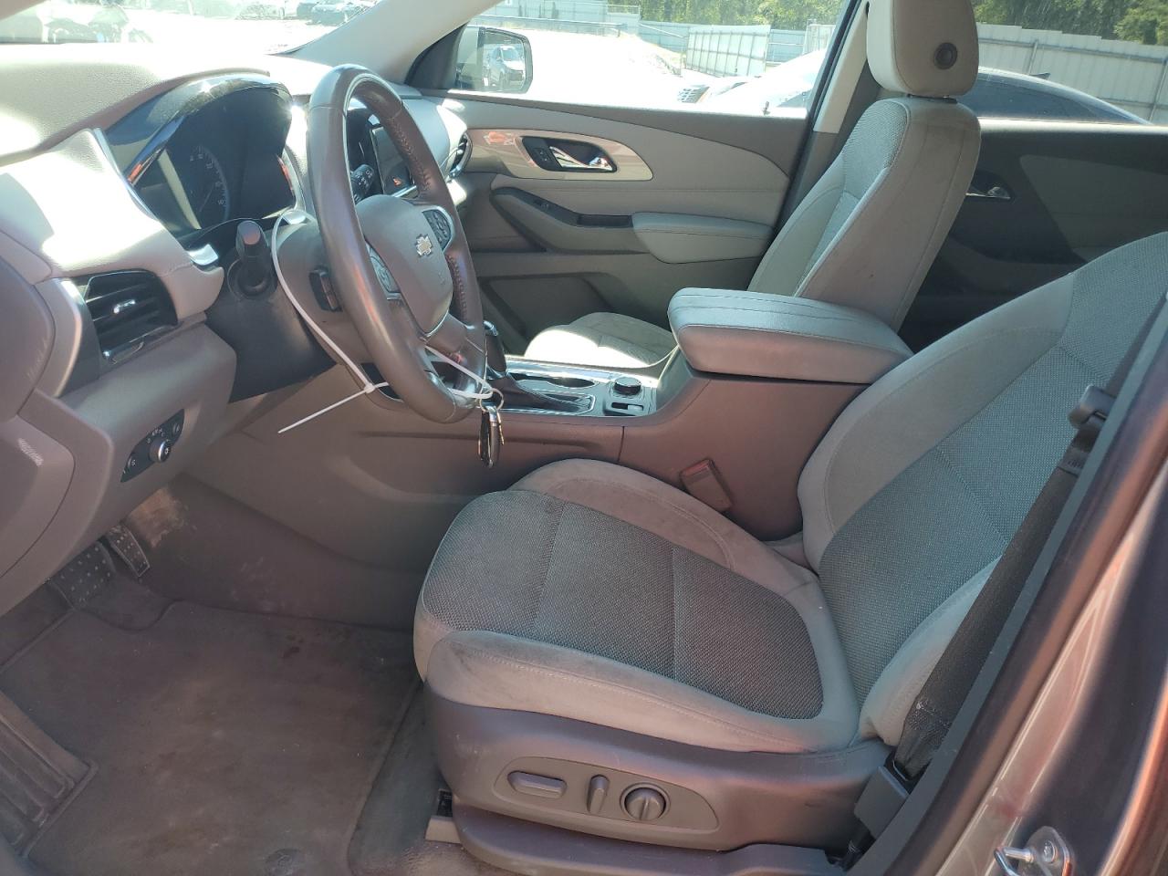 CHEVROLET TRAVERSE LT