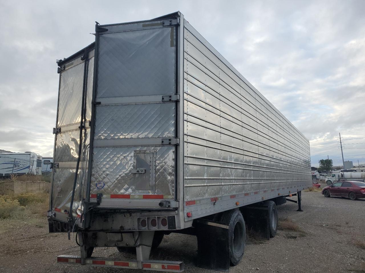 Lot #3276619066 2010 UTILITY VS2RA