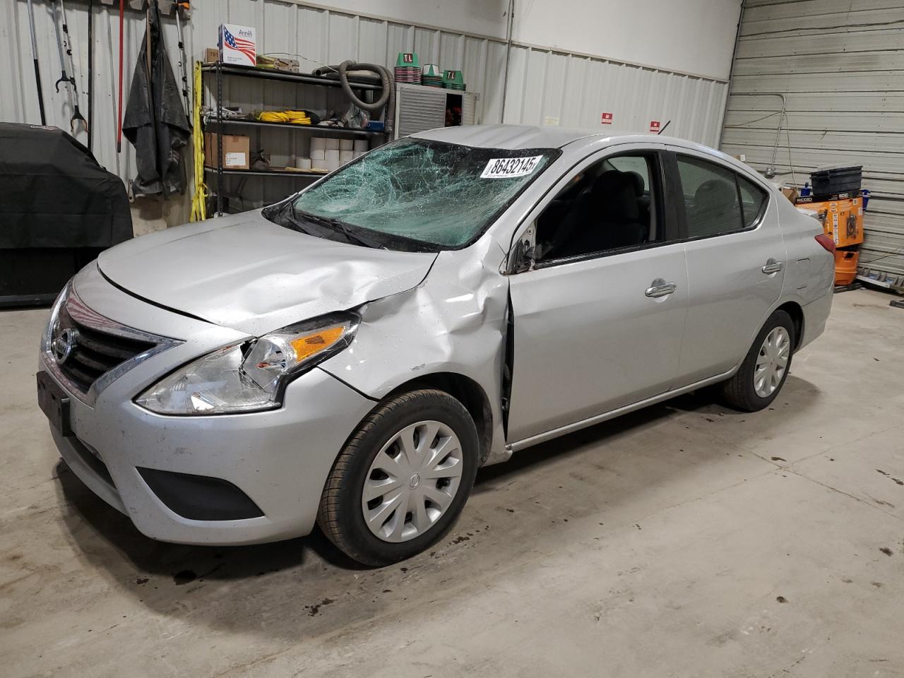 NISSAN VERSA S