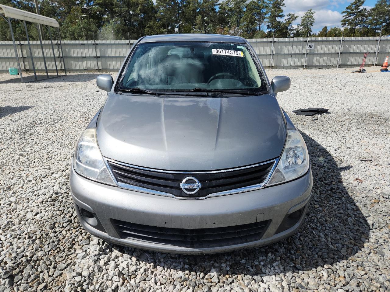 NISSAN VERSA S