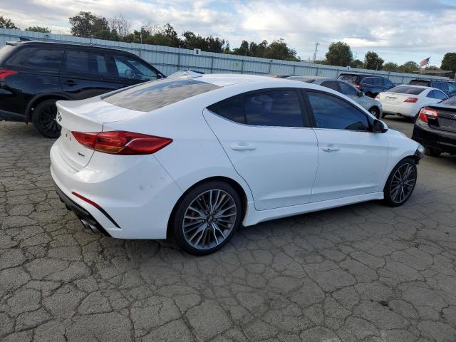 2018 HYUNDAI ELANTRA SP KMHD04LB3JU451628