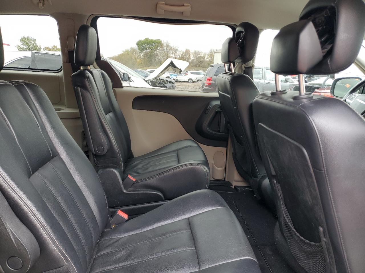 CHRYSLER TOWN & COUNTRY TOURING