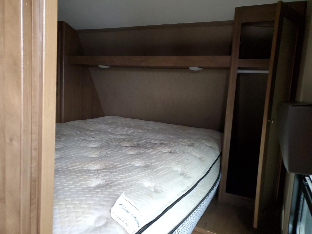 Lot #3294687026 2017 DUTCHMEN ASPENTRAIL