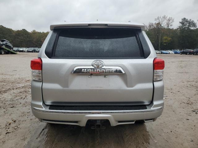 2011 TOYOTA 4RUNNER SR - JTEBU5JR1B5044470