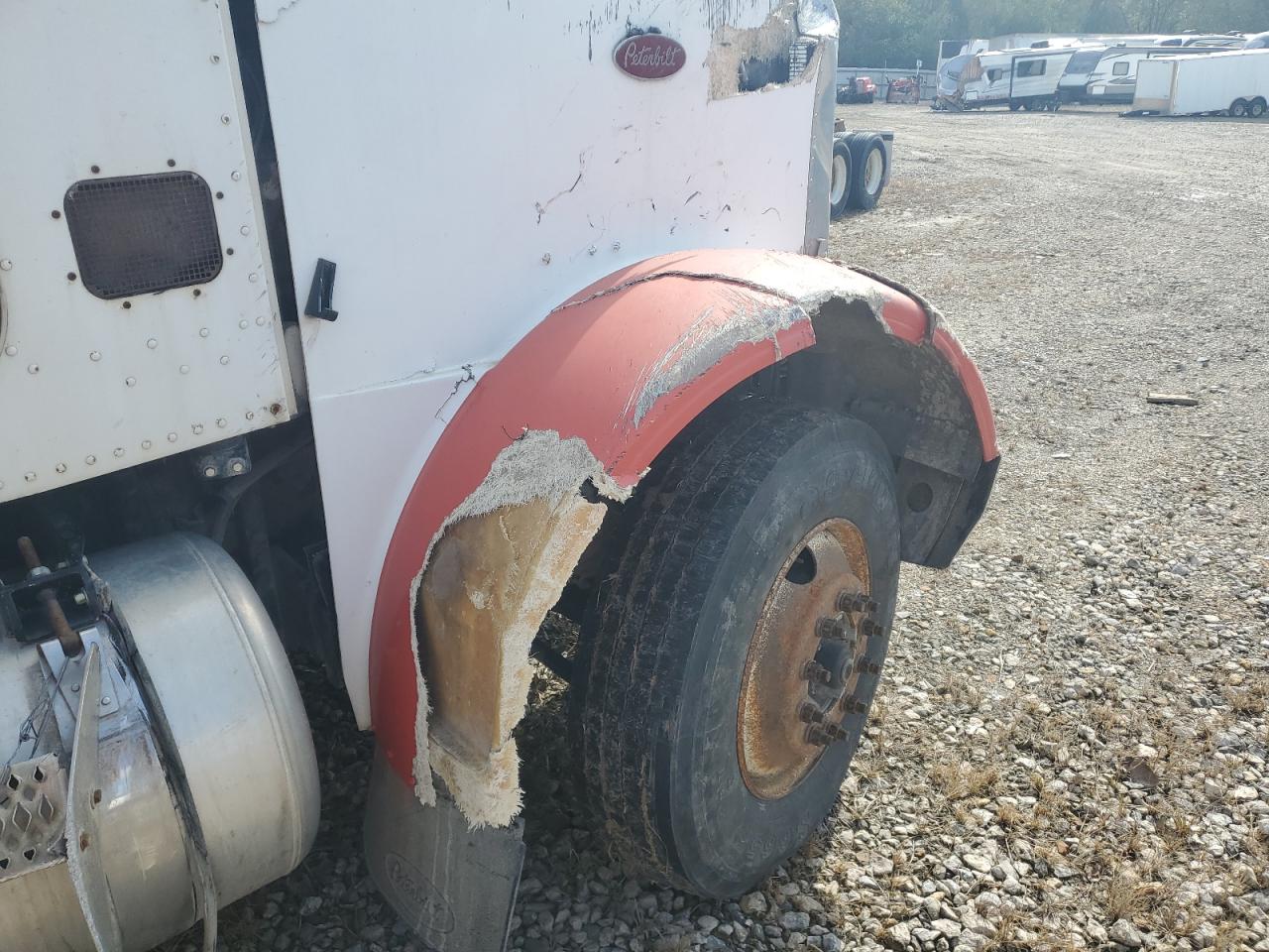 Lot #3298314137 2005 PETERBILT TRACTOR 378