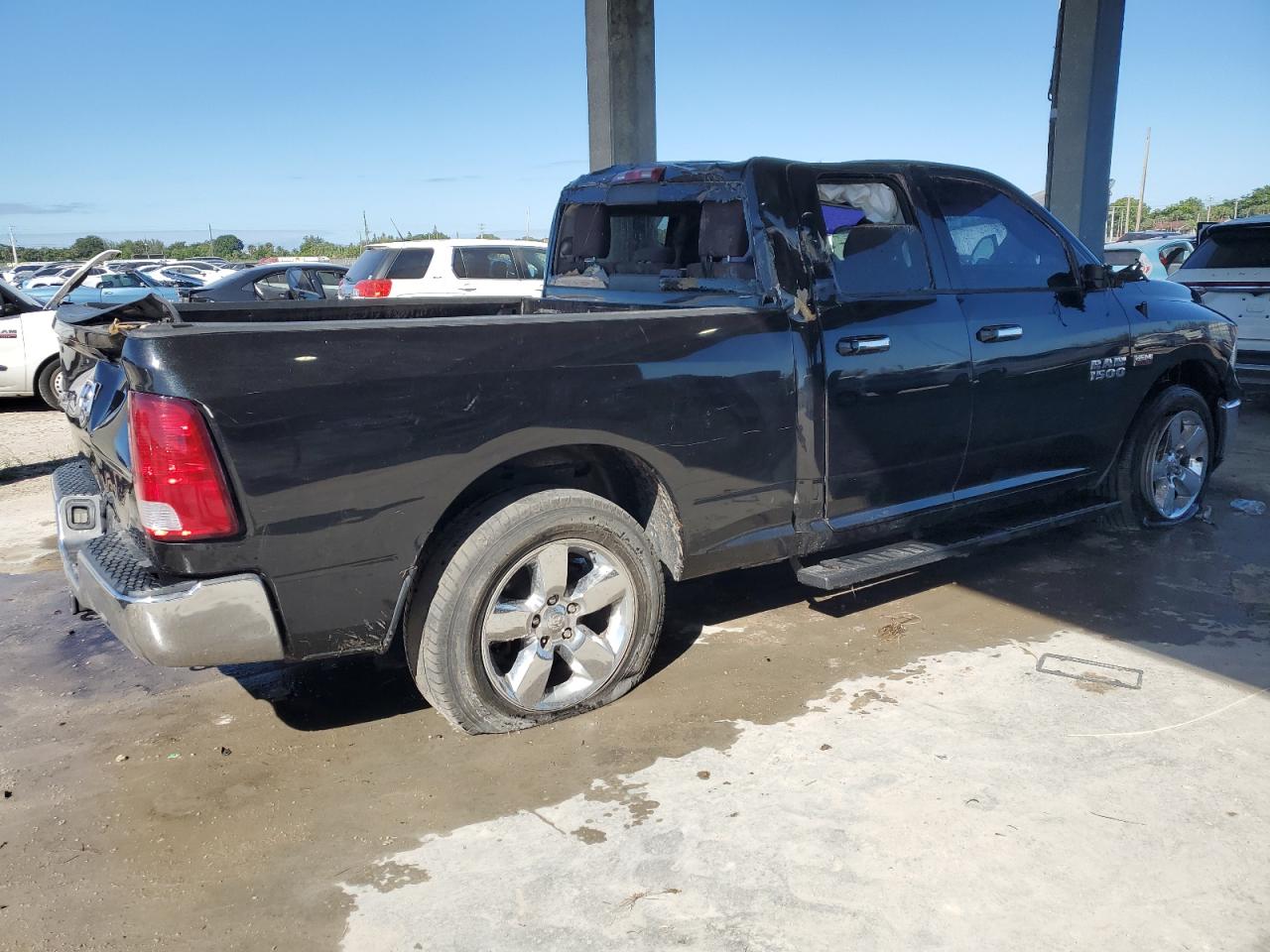 RAM 1500 SLT