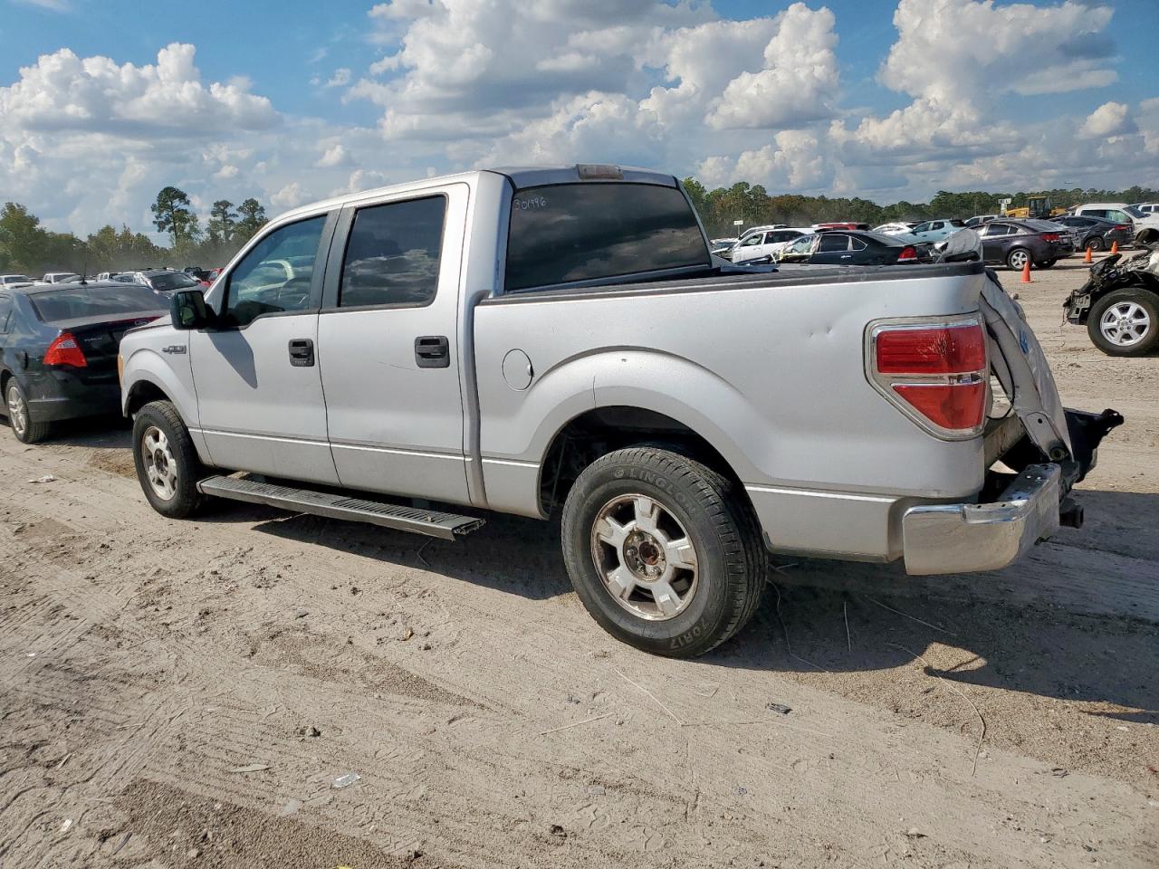FORD F-150 SUPERCREW