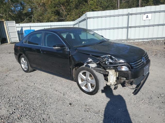 2014 VOLKSWAGEN PASSAT S - 1VWAT7A37EC034016