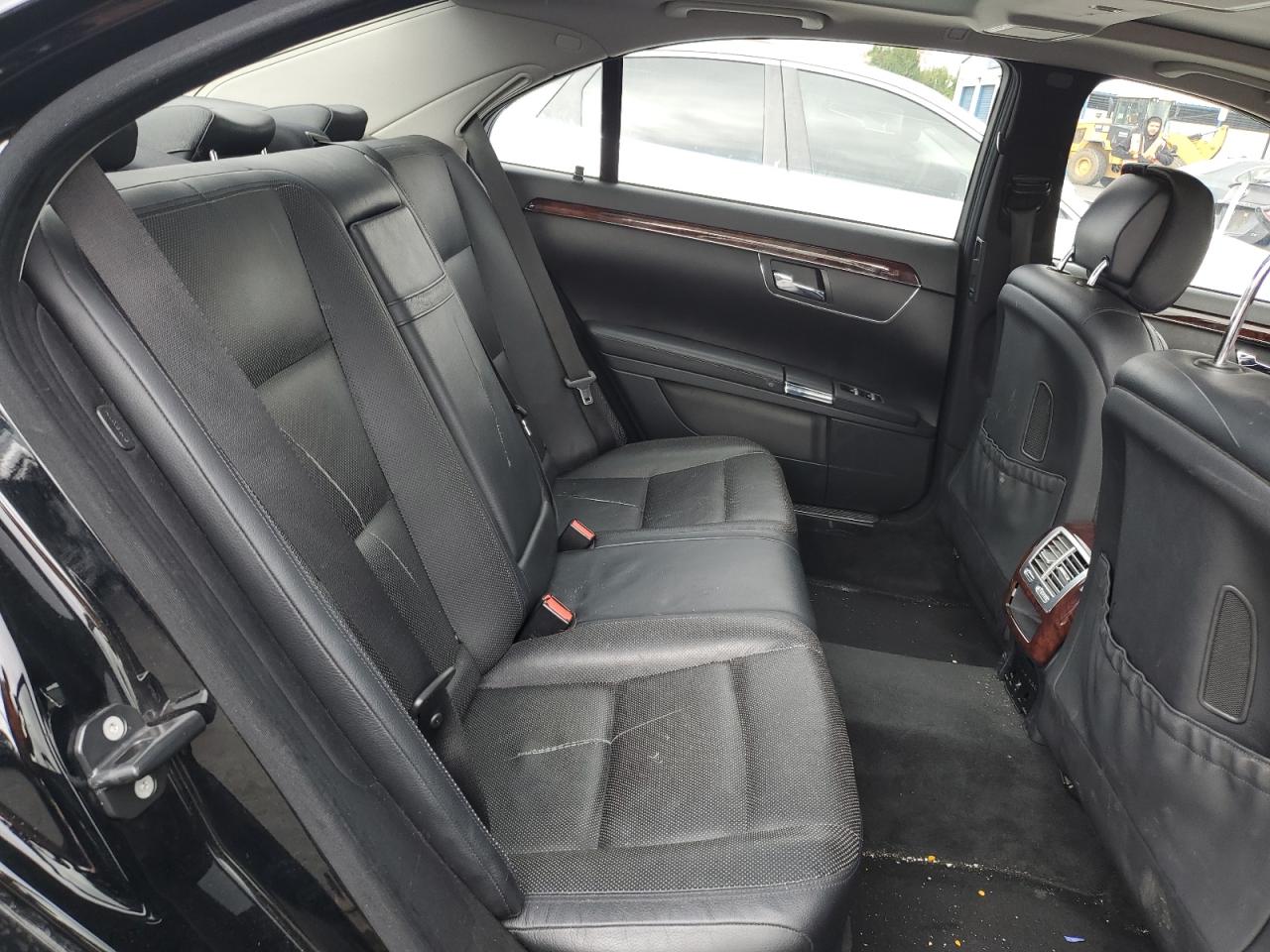 MERCEDES-BENZ S-CLASS 550