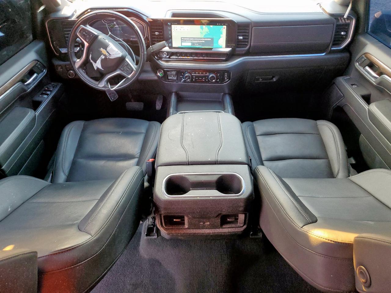 CHEVROLET SILVERADO K3500 LT