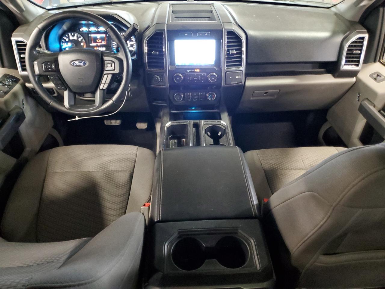 FORD F-150 SUPERCREW