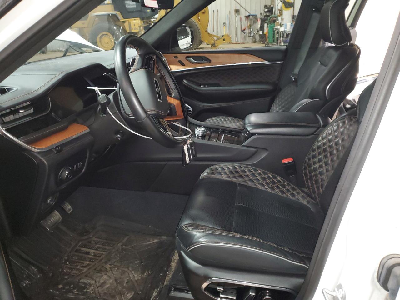 JEEP GRAND CHEROKEE SUMMIT