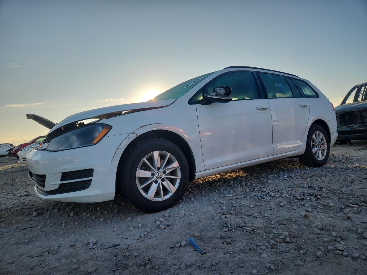 VOLKSWAGEN GOLF SPORTSVAN S