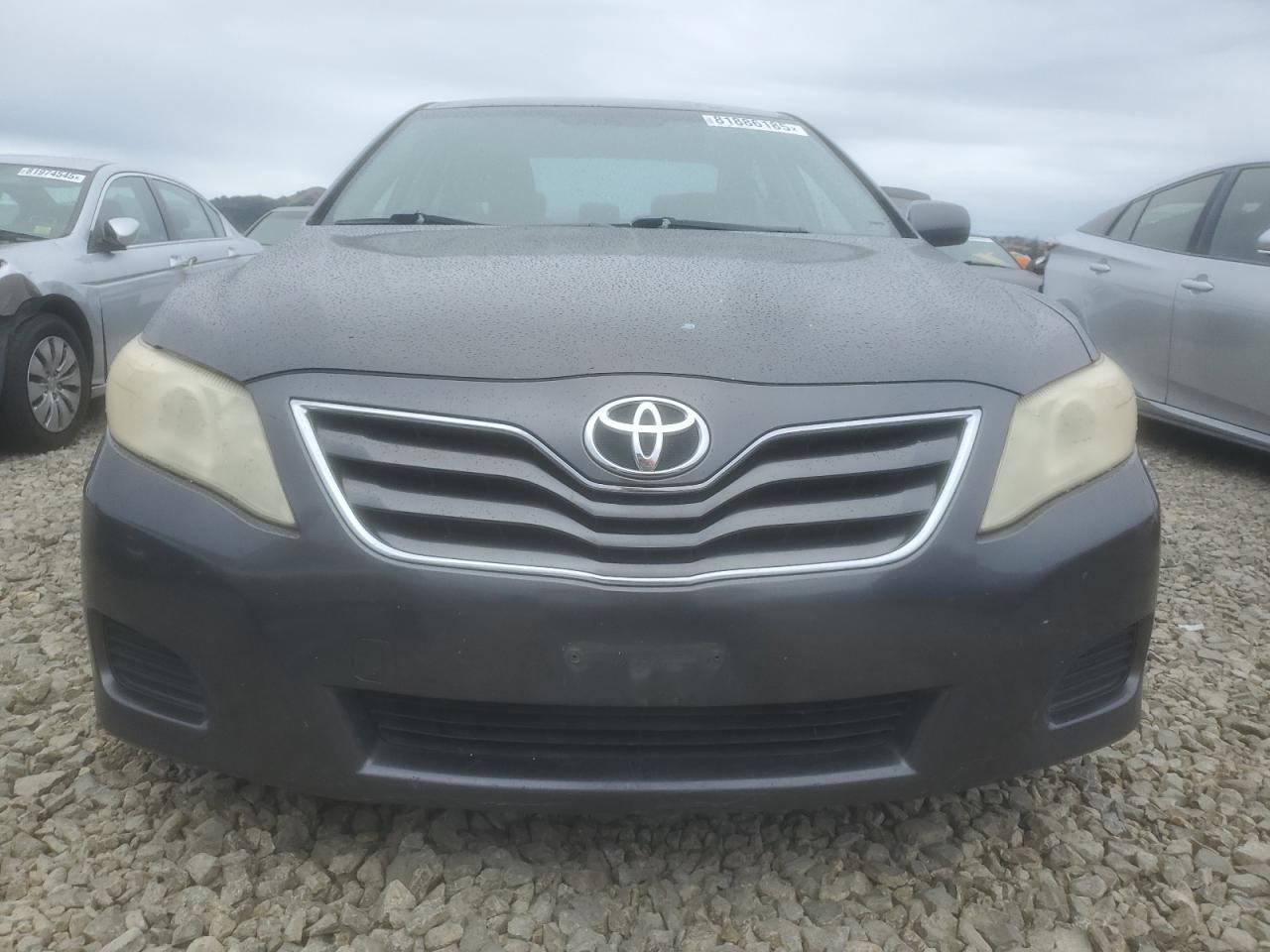 TOYOTA CAMRY BASE