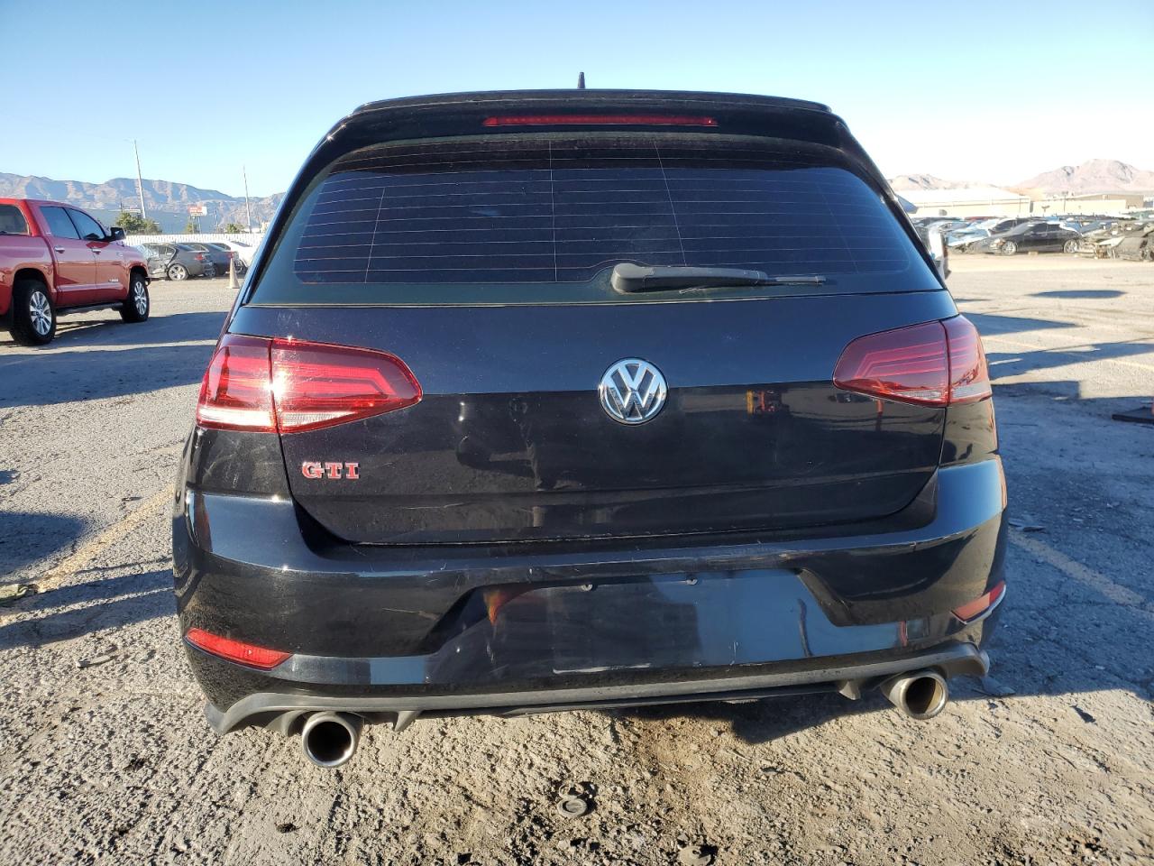 VOLKSWAGEN GOLF GTI S