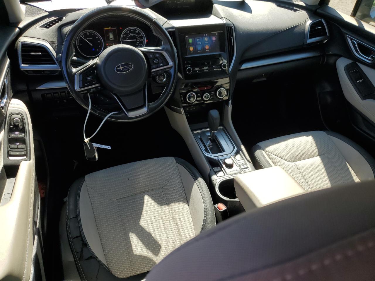 SUBARU FORESTER PREMIUM