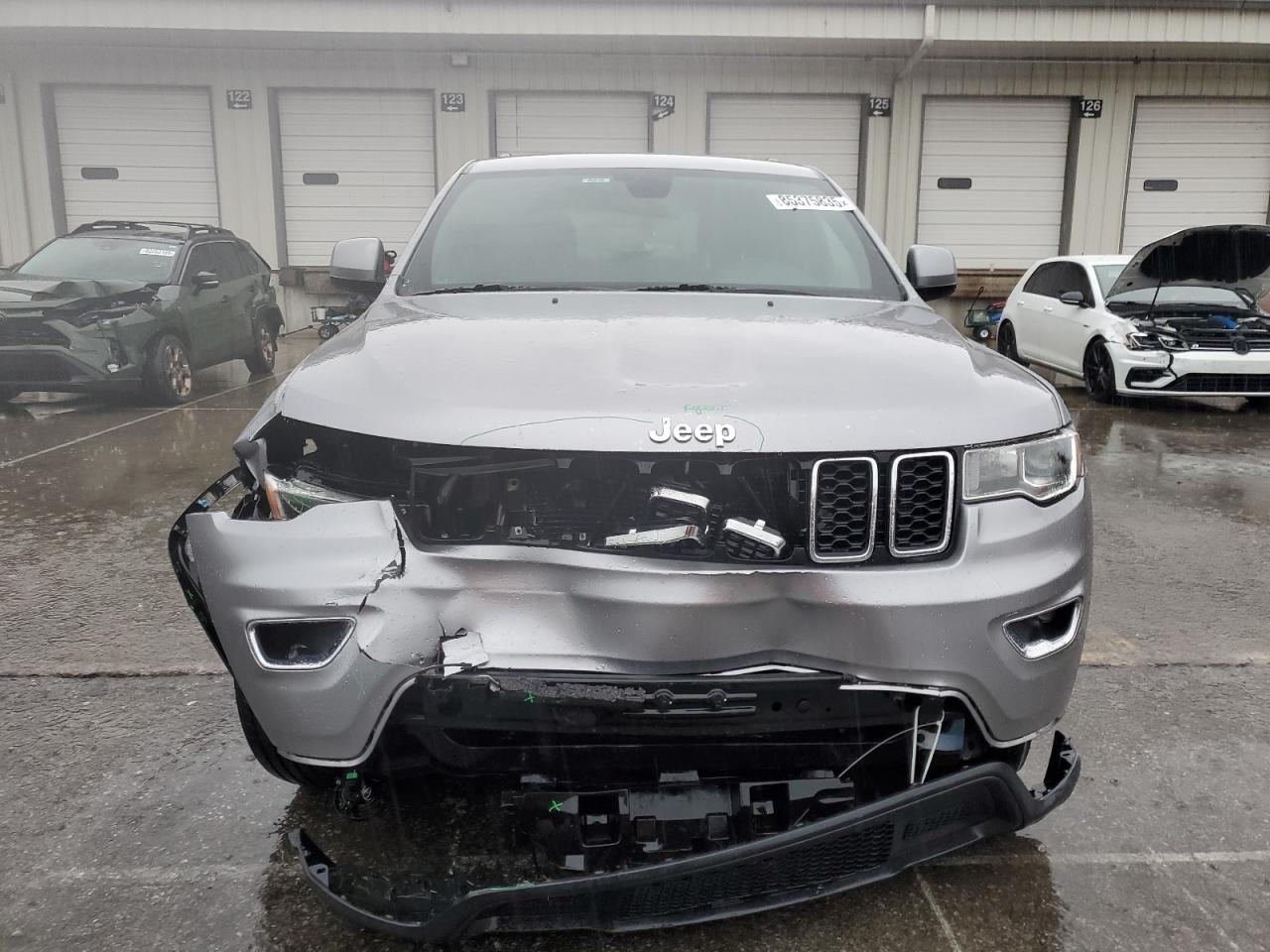 JEEP GRAND CHEROKEE LAREDO