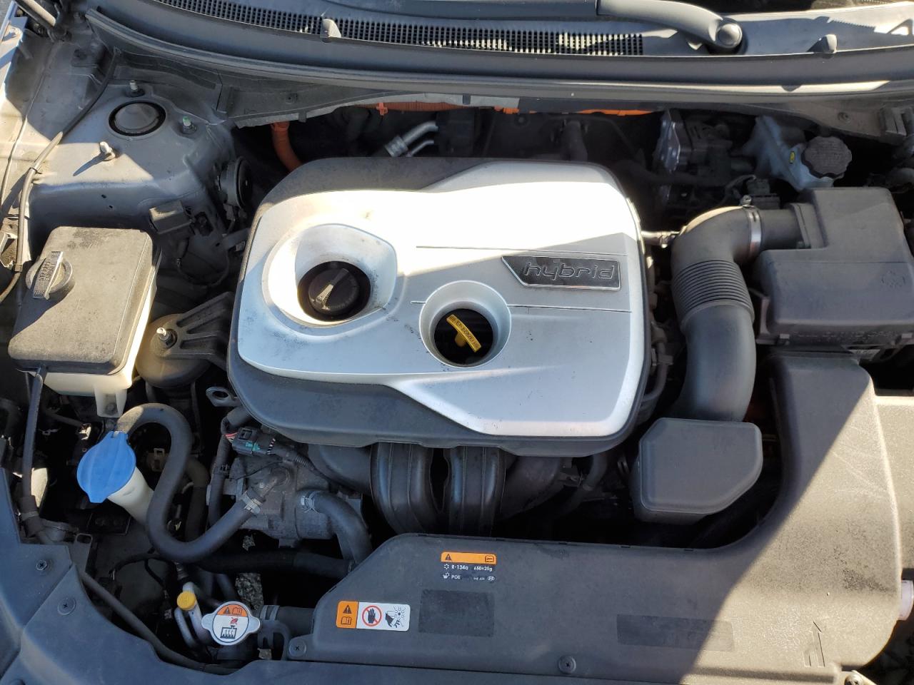 HYUNDAI SONATA HYBRID