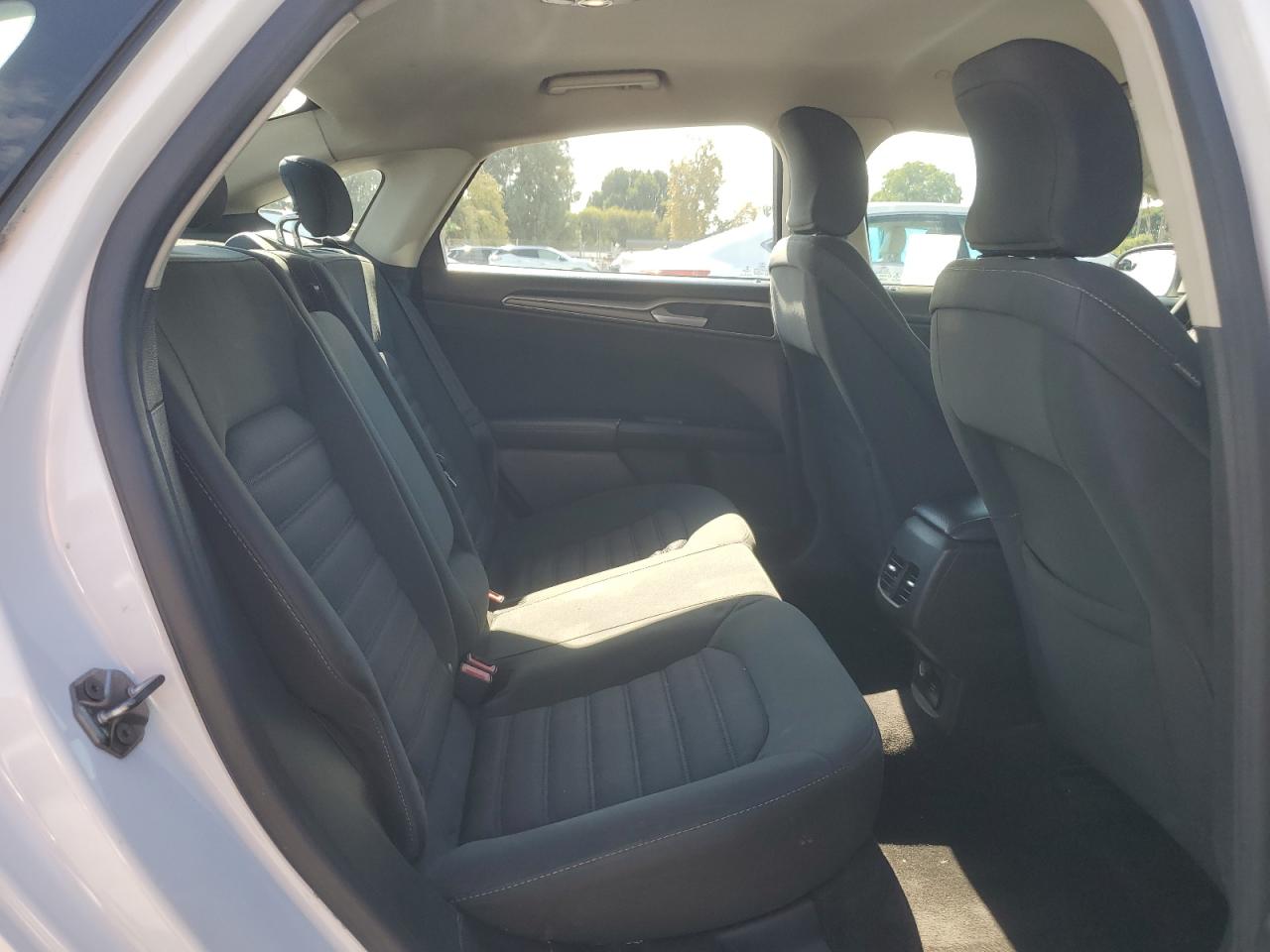 FORD FUSION SE HYBRID