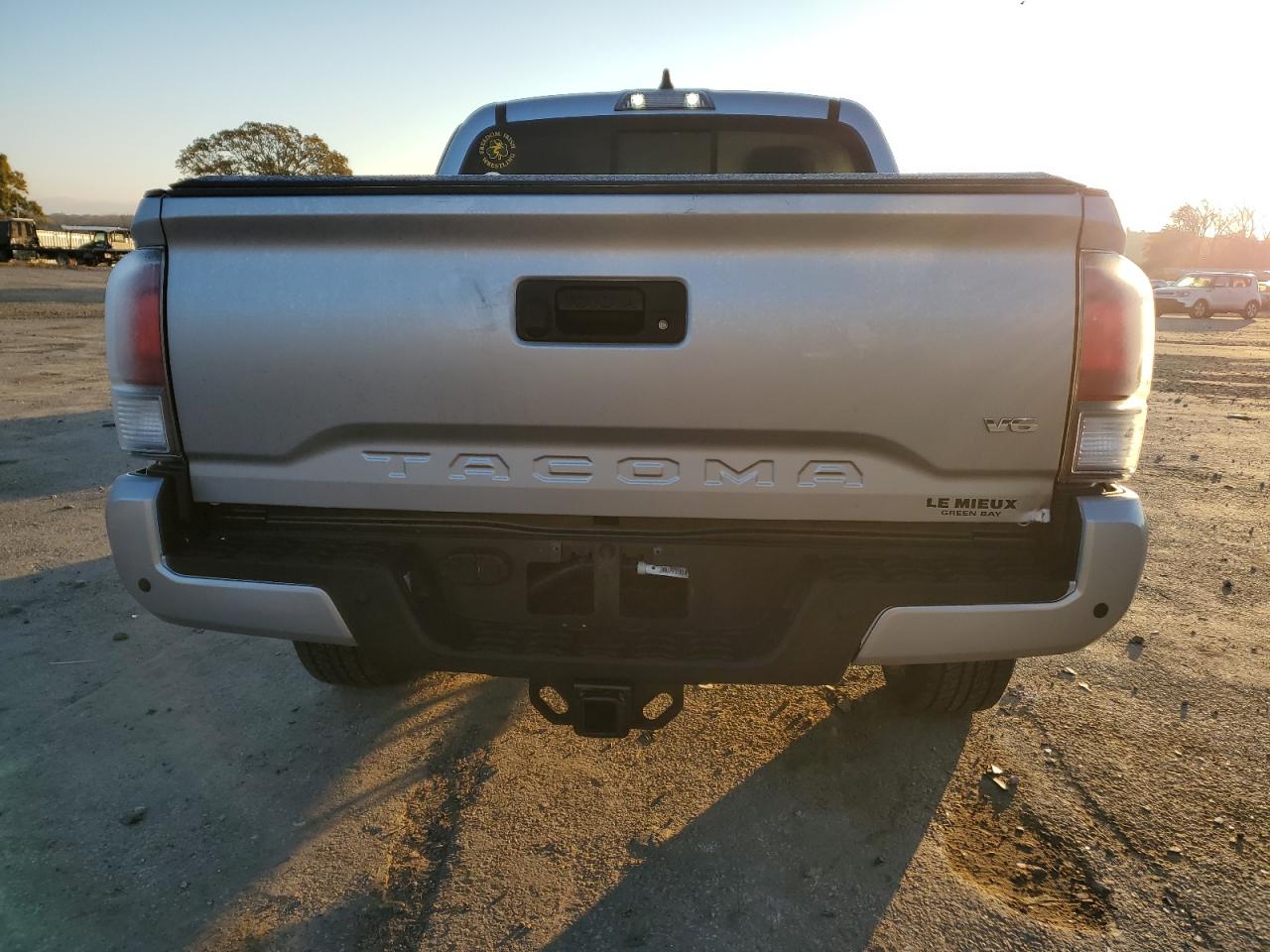 TOYOTA TACOMA DOUBLE CAB