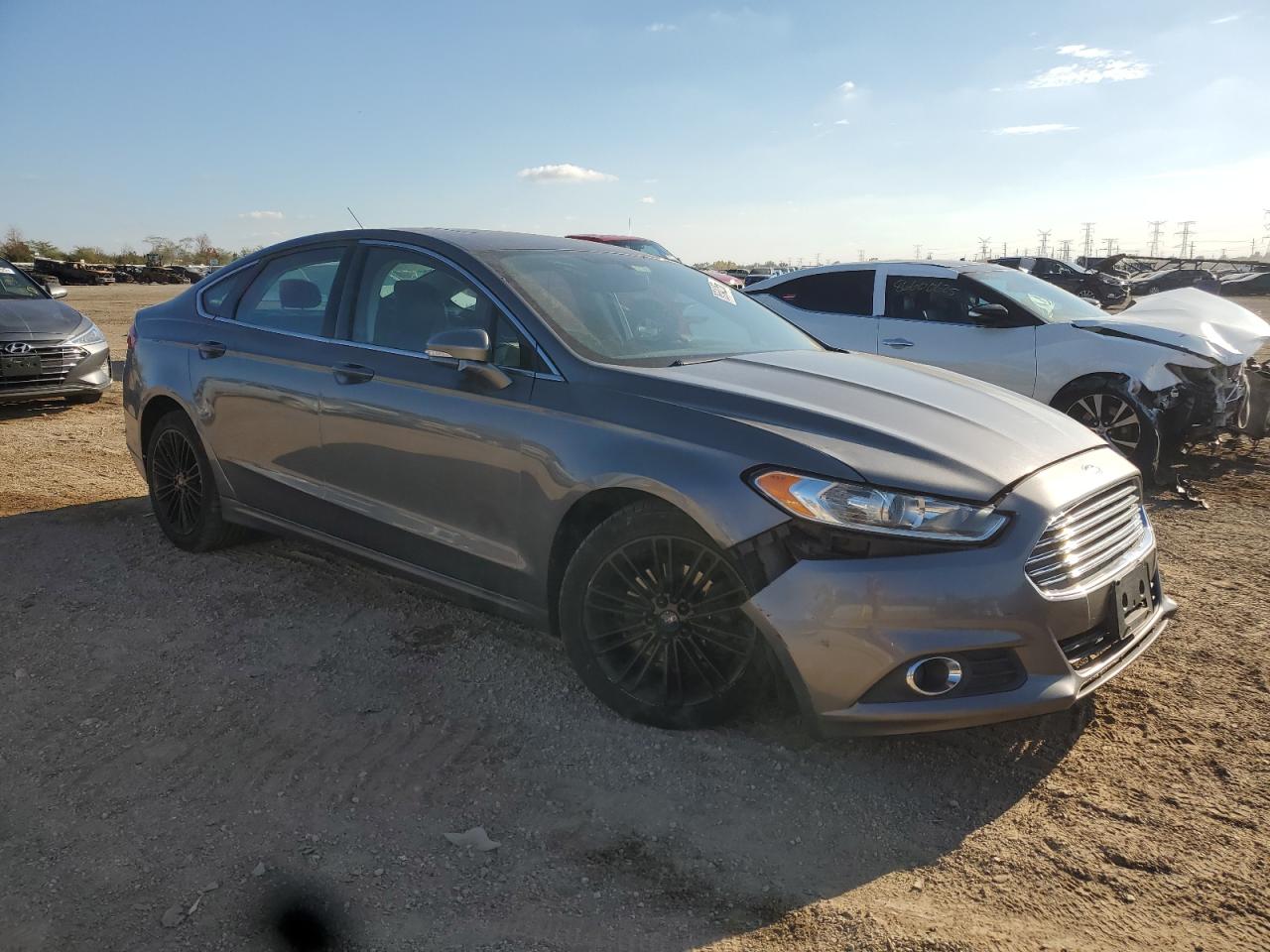 FORD FUSION SE