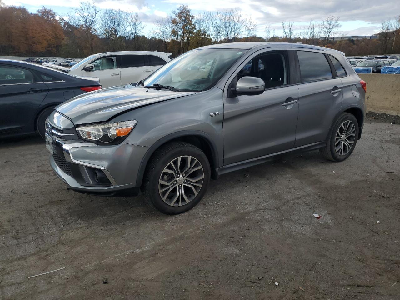 MITSUBISHI OUTLANDER ES