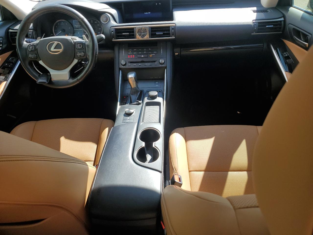 LEXUS IS 300 PREMIUM