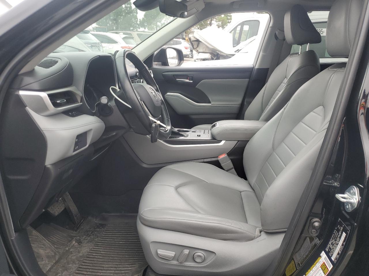 TOYOTA HIGHLANDER HYBRID XLE