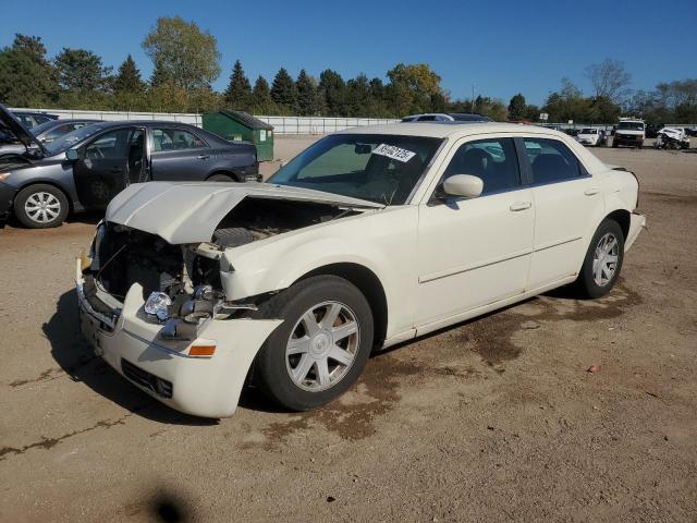 Global Auto Auctions: 2005 CHRYSLER 300 TOURIN