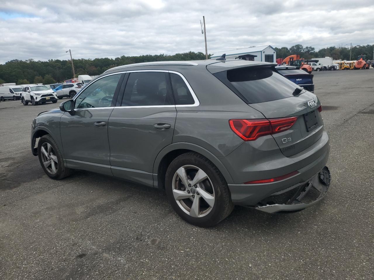 AUDI Q3 PREMIUM PLUS