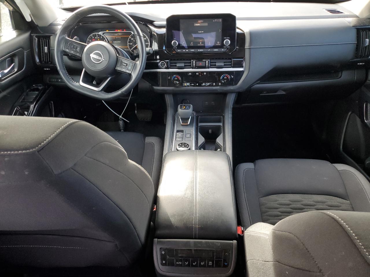 NISSAN PATHFINDER SV