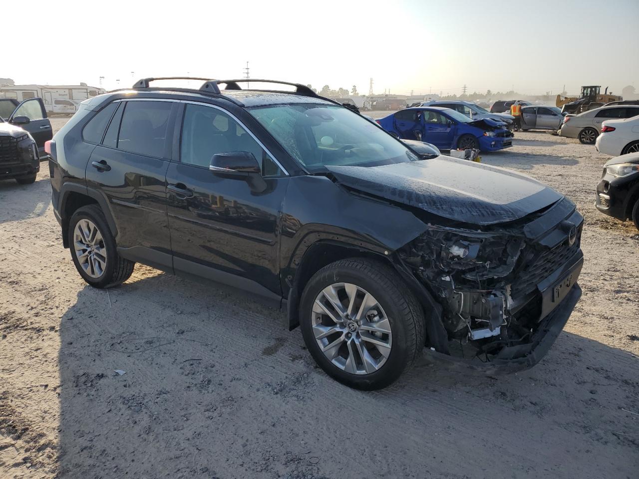 TOYOTA RAV4 XLE PREMIUM