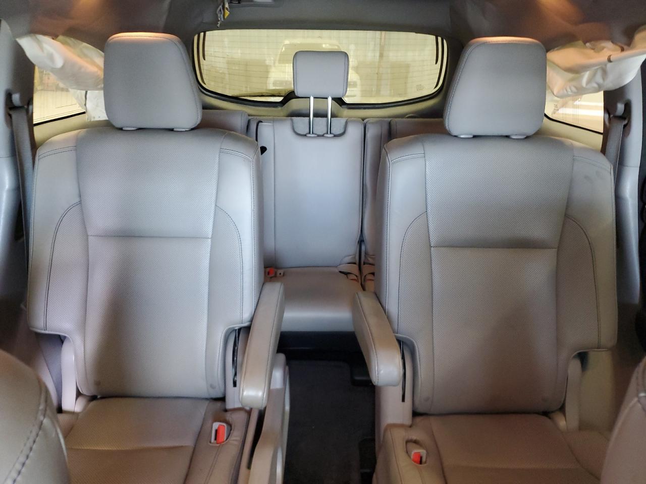 TOYOTA HIGHLANDER LIMITED