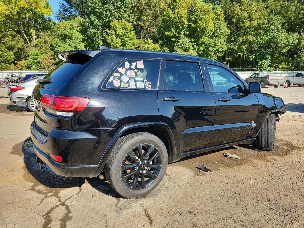 JEEP GRAND CHEROKEE LAREDO