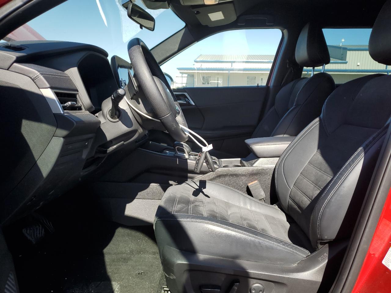 MITSUBISHI OUTLANDER SE