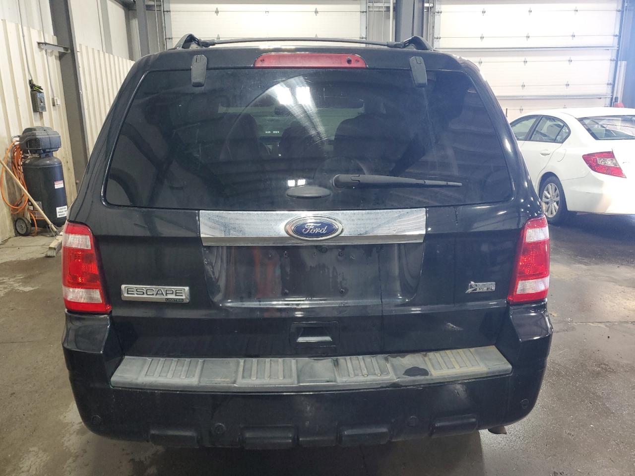 FORD ESCAPE LIMITED