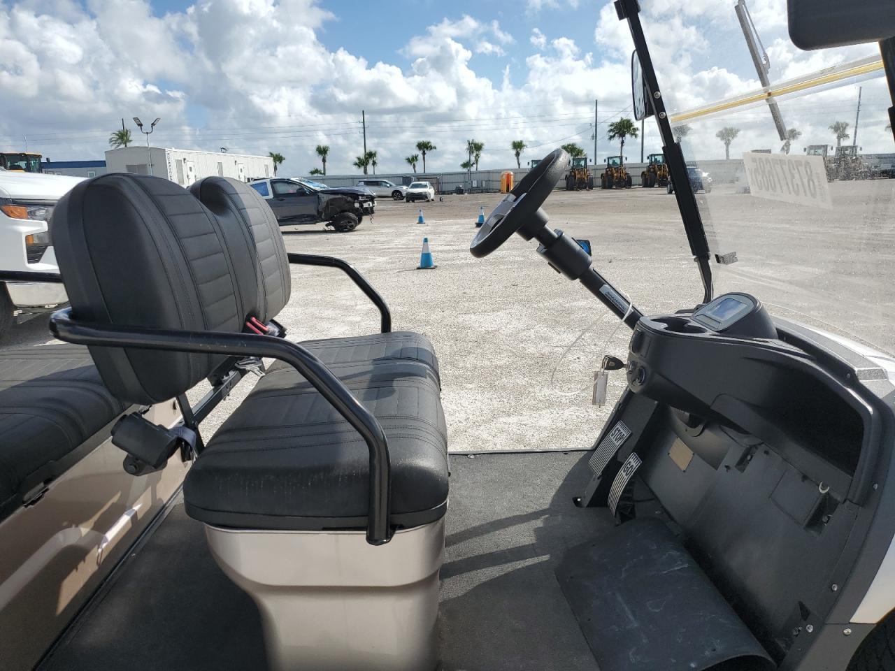 Lot #3274775245 2023 ICON 6P