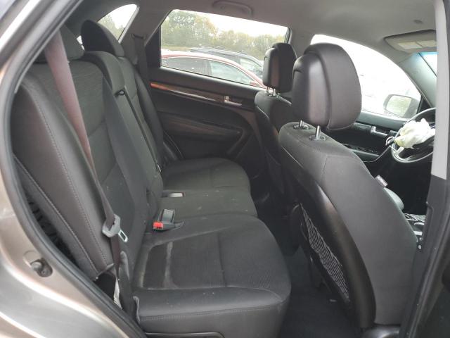 2014 KIA SORENTO LX - 5XYKT3A64EG487192