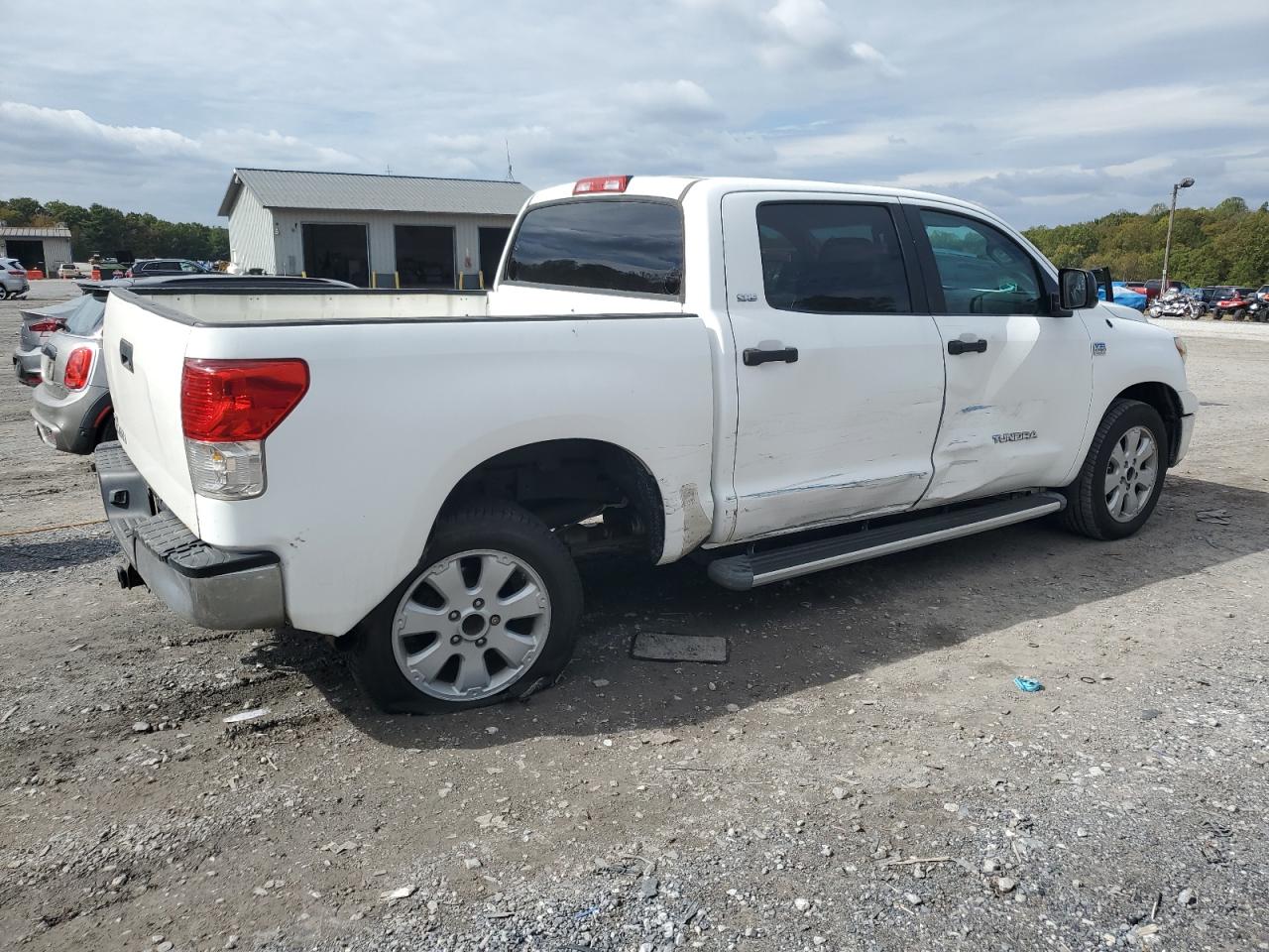 TOYOTA TUNDRA CREWMAX SR5