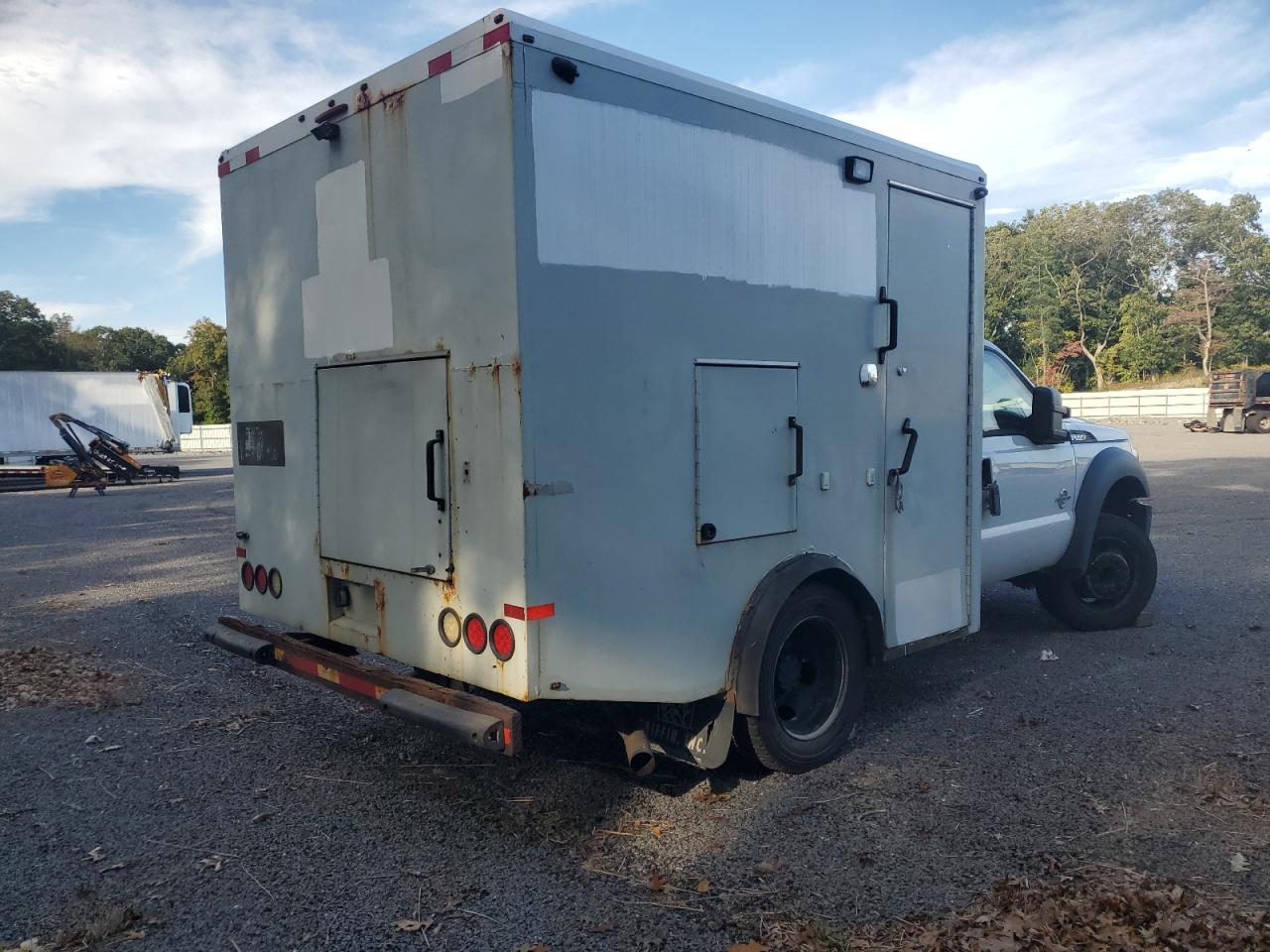 FORD F-550 SUPER DUTY