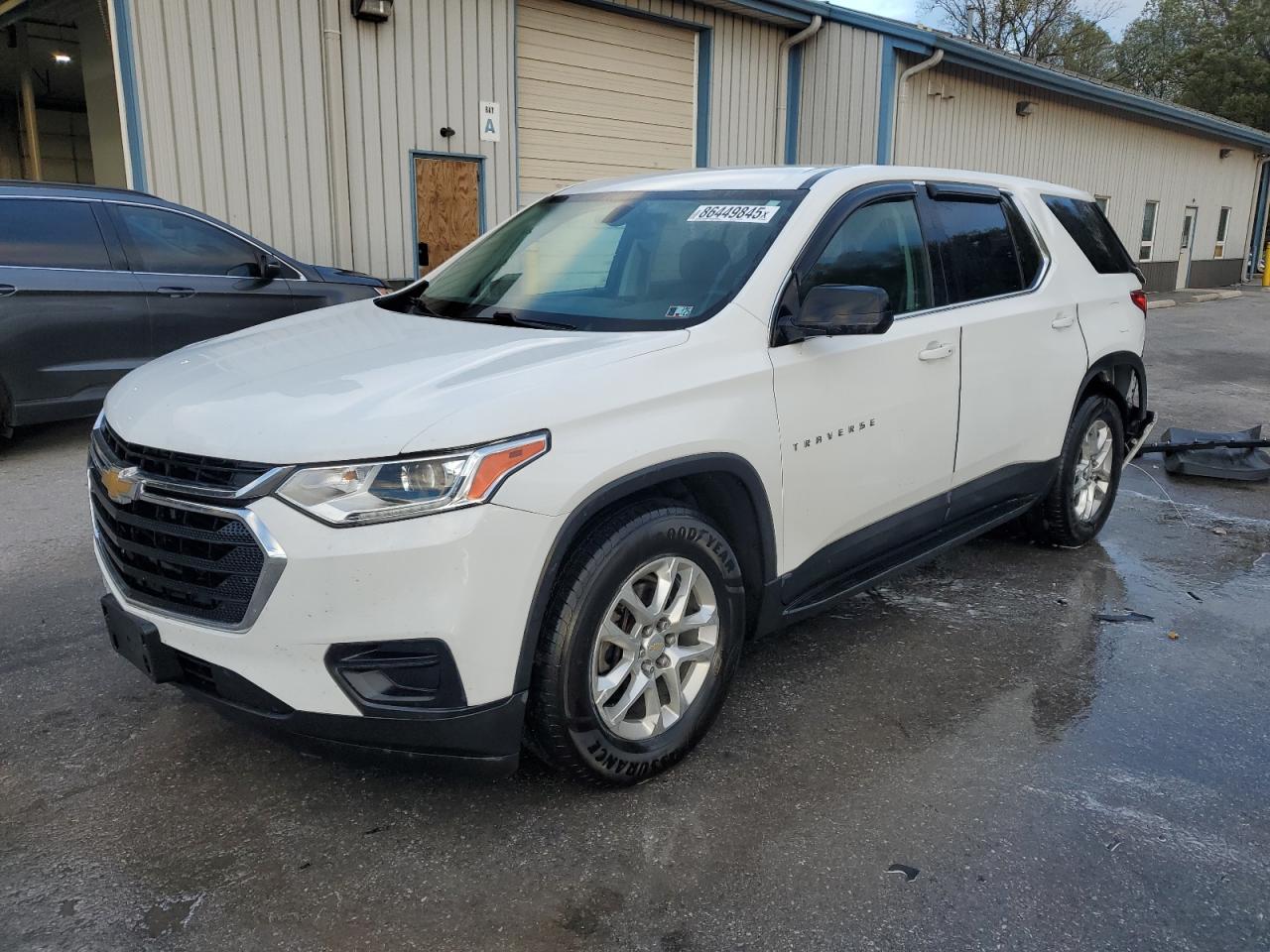 CHEVROLET TRAVERSE LS
