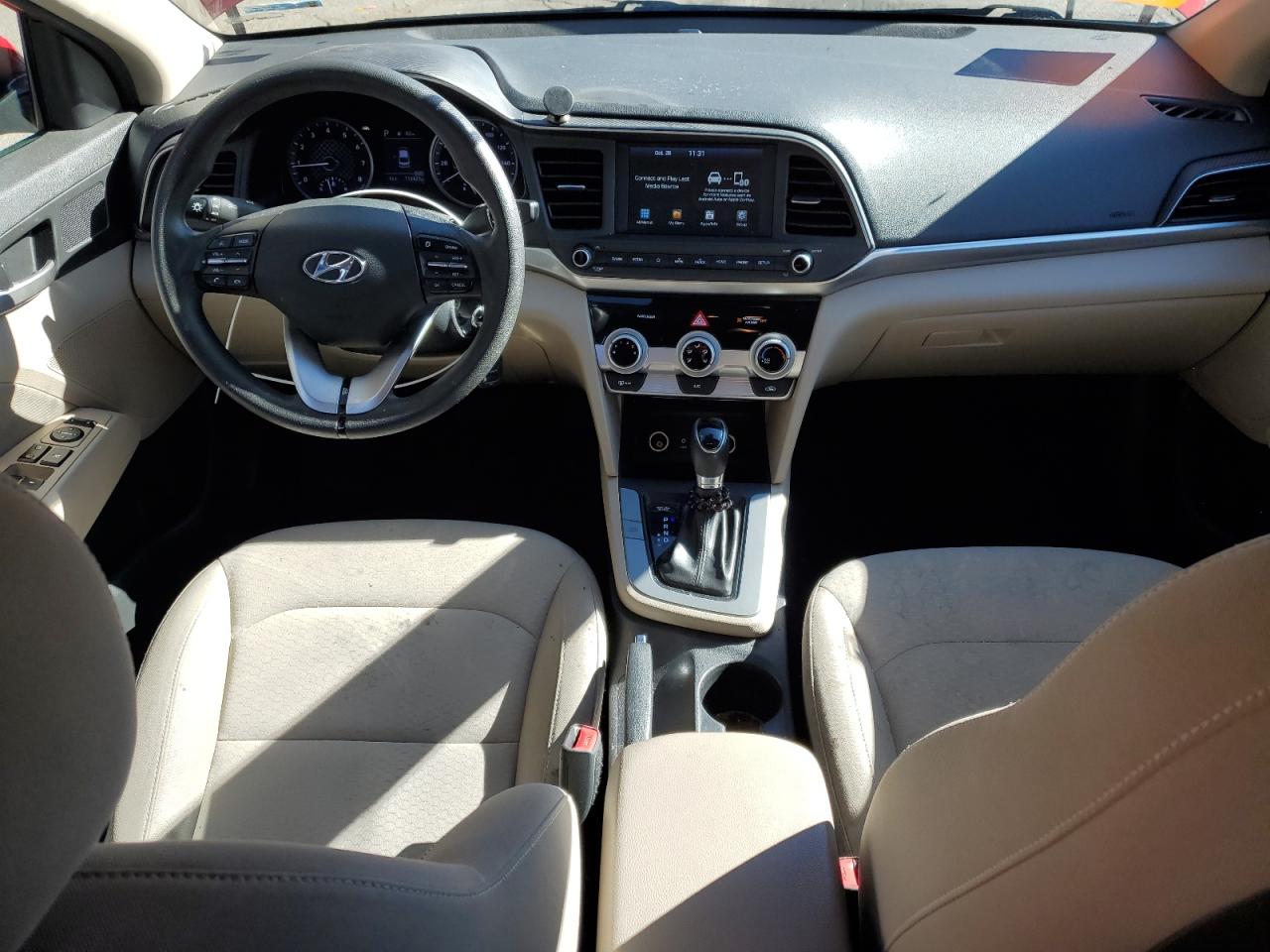 HYUNDAI ELANTRA SEL