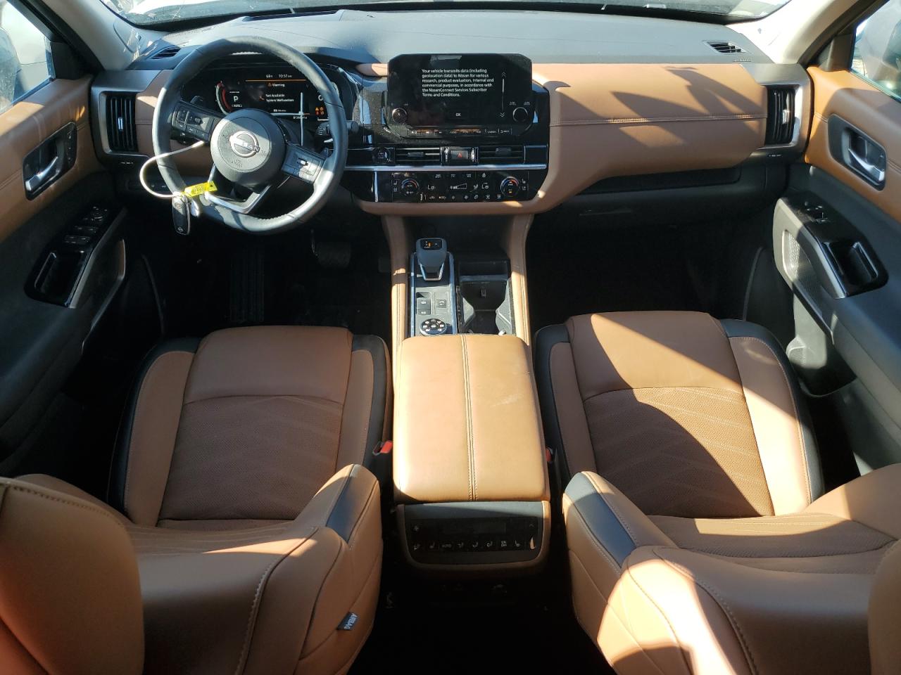 NISSAN PATHFINDER PLATINUM